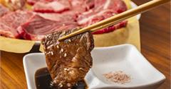 台中最受歡迎燒肉是老井極上燒肉，肉品好，還有桌邊服務代烤 