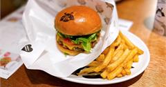 日本沖繩｜Shogun Burger美式漢堡餐廳！必吃多層漢堡美味又飽足