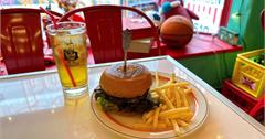 The God Diner：東京隱藏版排隊名店～獨特用餐體驗＋高品質漢堡，必朝聖！