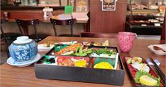 彰化｜京樽日式料理（京鮨）：精緻鮭魚定食餐盒一次品嘗十品小菜，炎炎夏日開胃大滿足