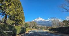 日本靜岡｜富士山夢之大橋：拍下整個富士山的熱門天橋景點，藍天白雲X都市一起入鏡