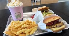 馬來西亞｜Shake Shack：開箱世界知名漢堡店！必點限定漢堡用料超飽滿，每一口都層次豐富
