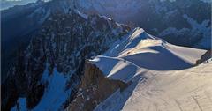 南針峰 Aiguille du Midi 跨國攻略：路線、景點、山屋詳細介紹一次看