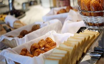 台灣十大最讚飯店早餐商務類第二名：高雄Hotel Dùa