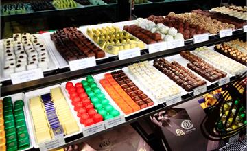 米蘭甜點COVA來台開幕，捷運市府站米蘭百年甜點，信義微風百貨2F品嚐70元美味甜點