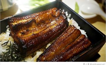 [台南] 鰻丼作.清吉水果行：很難吃到的台南老屋隱藏版美食！逾時不候.人員不齊就取消！真的好吃到爆的厚實鰻魚飯！走出巷口還可以吃道地的台南蕃茄薑～