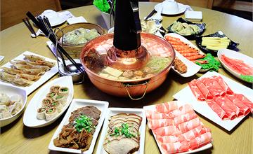 老舅的家鄉味（復興北路店），台北好吃道地東北酸白菜火鍋，大導演李安、藝人小天推薦台灣必吃！