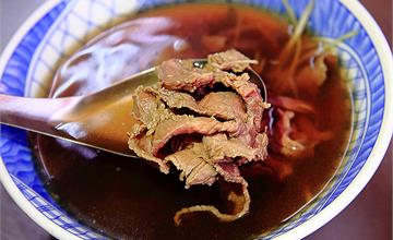 【台南】夜貓一族的美食好朋友：永樂牛肉湯，凌晨3點到11點的美味！
