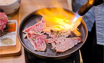 深夜裡的隱藏版極限燒肉丼，彰化超人氣燒肉丼在逢甲也能吃得到！