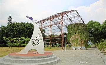 雲林｜林內一日遊！文青打卡秘境不能少的林內舊庄役埸，充滿歷史的寶隆紙廠大鐵棚及紙漿槽