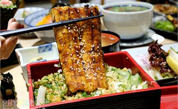 本鰻魚｜吃鰻魚飯超激推！大塊份量讓老饕好滿足，對面超大停車場歡迎開遊覽車來XD