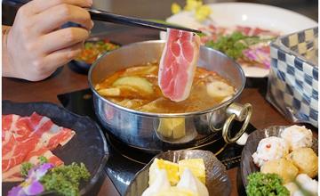 麋鹿鍋物 | 台中首創薑母鴨搬進火鍋店，還有扭蛋加菜和歡樂吧無限享用，最低只要249！！