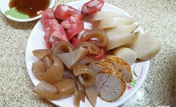 【台南】新化市場內隱藏版美食，晚來就吃不到啦：金花點心攤