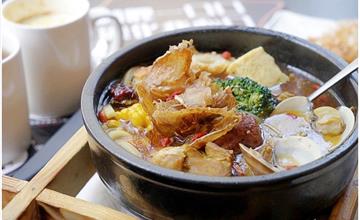 Mr.38咖哩 | 按摩麻油雞搬進咖哩老店，份量十足、白飯吃到飽，只有冬季限定呦！！