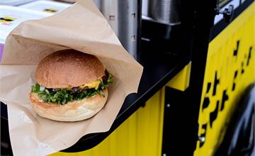 新竹竹北 · CHIH BURGERS · 追黃色餐車吃美式大漢堡