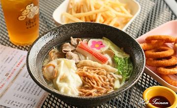台南｜飲料店也能讓小孩玩瘋了？！室內大型溜滑梯、AR實境互動、海底世界互動遊戲，只在等咧粉圓五妃概念店