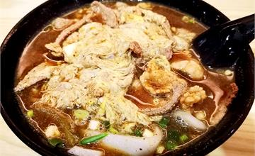 桃園中壢│忠貞市場美食，忠貞誠(原忠貞市場無名米干)，龍岡米干節必吃人氣排隊美食