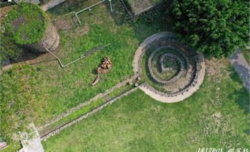 雲林林內｜是誰遺失了巨大棒棒糖？歷史建築林內舊庄役場，寶隆紙廠，原台灣三菱製紙所辦公廳舍