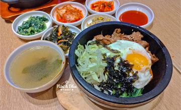 正官家韓式家庭味｜台中廣三sogo內的韓式料理店，小吃吃到飽，還附冰淇淋