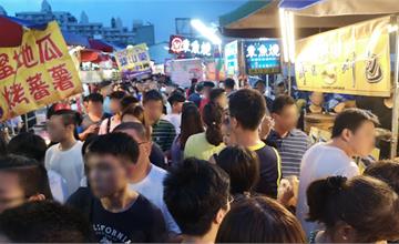 台中｜大慶夜市開幕啦！人潮竟然比旱溪夜市還要塞，有些區域根本塞到走不動！