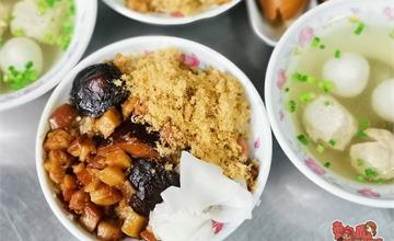 台南│老市場內的雙重享受，另類的台南冰火五重天小吃饗宴：榮盛米糕