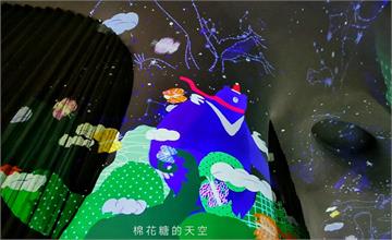 台中｜台中國家歌劇院也開始過聖誕啦！夢幻光影秀今年中西合併超有氣氛！