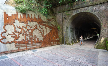 新北｜百年五堵台鐵舊隧道，變身七汐自行車道，汐止騎腳踏車到基隆再也不是夢！