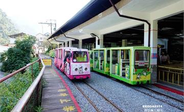 台北｜烏來一日遊，烏來老街、烏來台車、烏來瀑布，還有美食伴手禮一網打盡！