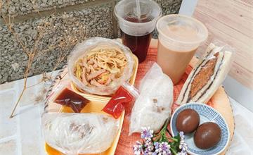 雲林｜古坑圓環美食，黃家客製早餐，美味營養三明治、爆餡飯糰、素食炒麵，銅板美食好滋味！