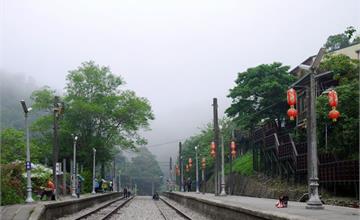 苗栗三義｜舊山線鐵道自行車，勝興老街品嚐客家料理