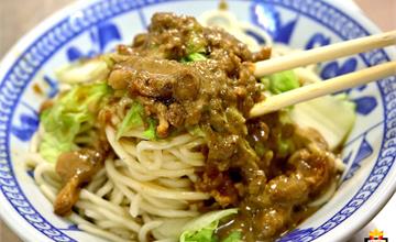 台南麵店｜沒有店名！老台南人的早餐，滷味限量供應晚來吃不到～