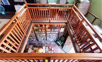 彰化鹿港｜書集喜室：90年歷史的和洋式老屋飄著書香氣息，巷弄裡最有韻味的二手書市集