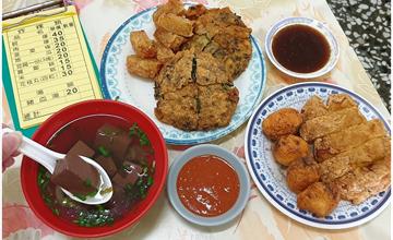 台中大里│阿美老店炸粿 ，飄香40年炸粿，新鮮現炸還有好吃的肉嗲