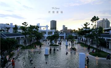 台南｜河樂廣場 ：城市裡的潟湖親水公園，傍晚夕陽色溫好美好夢幻！