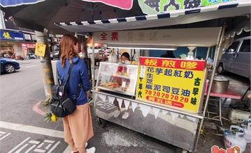 台南人的古早味鬆餅，真的只要銅板價就能吃到：大灣板煎嗲