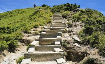 南投合歡山｜石門山步道：登頂只要30分鐘，合歡群峰中最容易攀登的台灣百岳八小巒之一