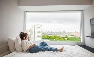 台北│citizenM北門世民酒店，躺在床上就能看大稻埕煙火，台北最美景觀煙火房