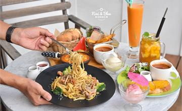 台中｜莎莎莉朵 Sausalito CAFE：美術館、綠園道商圈早午餐推薦！冰淇淋，點正餐紅茶、黑糖牛奶無限暢飲