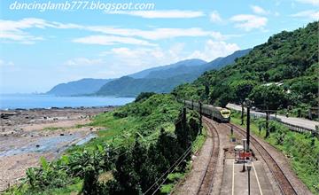 宜蘭頭城｜石城車站、石城漁港：看海車站！碧海藍天的東北角秘境 ~  