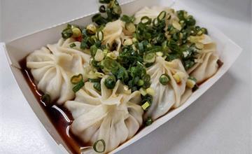 苗栗頭份｜鮮肉湯包：蔥花無限續加，皮薄餡多味鮮美～在地人也愛 