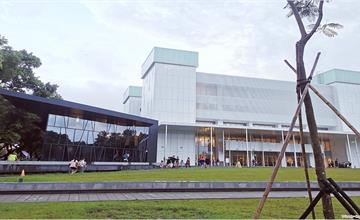 屏東新景點｜老建築大變身，全台唯一森林系圖書館！