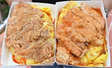 台中│鄉親屋，爆紅雞排蛋包飯在這裡，份量超多只要銅板價