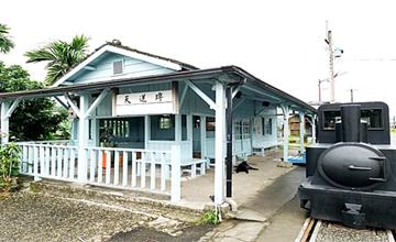 宜蘭｜天送埤森鐵文創園區：搭復古蒸氣火車的小鐵道之旅，來跟喵星人一起當站長！