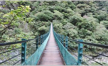 走在斷崖峭壁之前！登山口錐麓吊橋、巴達岡部落、巴達岡二號橋之健行記（上）