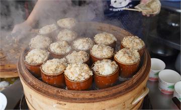 台中東勢│崎頭肉丸筒仔米糕，獨特「陶瓷蒸米糕」用料實在