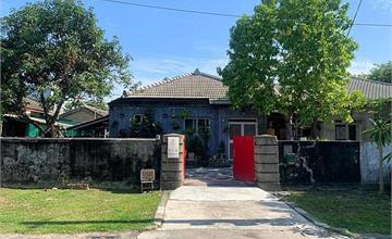 高雄左營｜留小燈藝術眷村民宿：帶毛小孩入住海軍眷村民宿，享受慢活的悠閒步調！