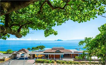 宜蘭頭城｜灆咖啡石城店：180度面海的絕美海景咖啡廳，蔚藍景致盡收眼底