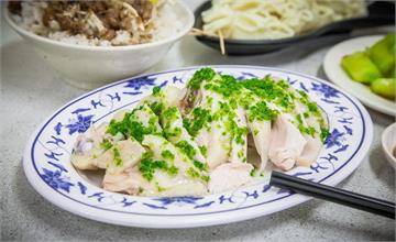 羅東│雞肉亮黑白切，皮Ｑ肉嫩蔥香滿溢，清爽夠味文蔥雞！
