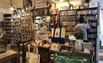 台南｜林檎二手書室：文青最愛！走進古都裡的藏書室，挖掘錯過的那本好書