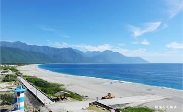 花蓮｜迎星會館：七星潭面海第一排無敵海景房，躺在床上聽海浪聲、欣賞海平面日出的絕妙風景